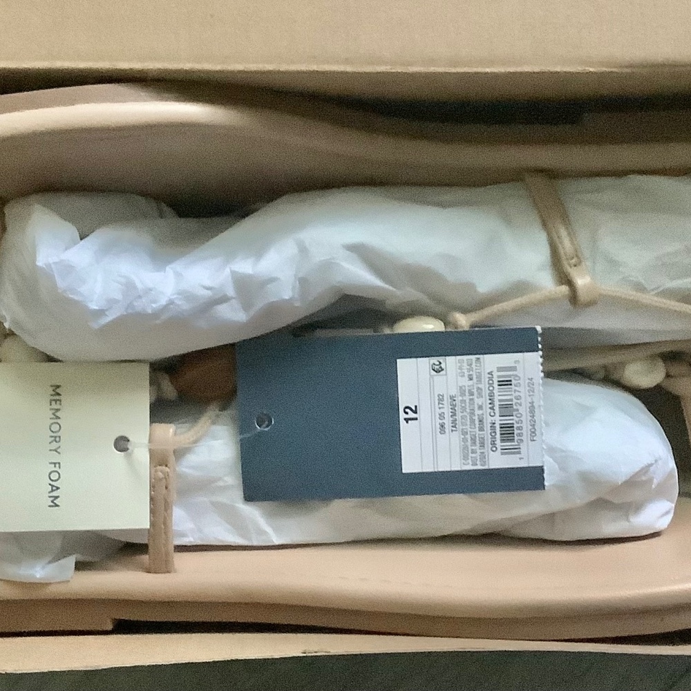 NEW Universal Thread Women’s Maeve Sandals